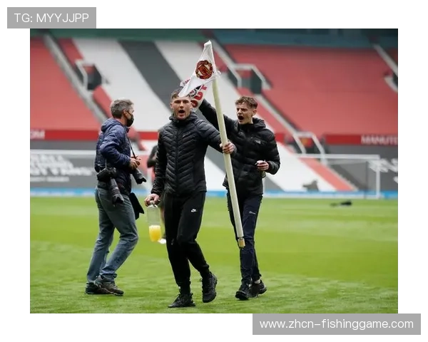 巴黎球迷抗议欧冠比赛高票价