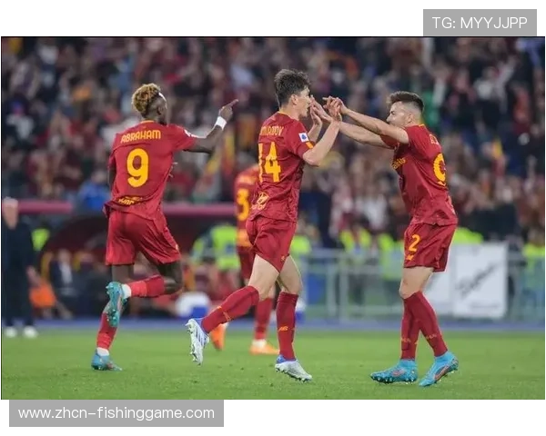 战术较量：莱切铁桶阵如何应对罗马控球打法