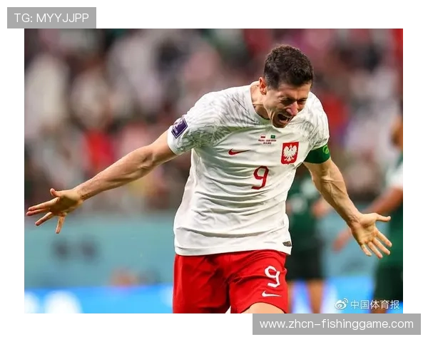 莱万晃倒后卫冷静推射,37岁老将解锁生涯第600球里程碑